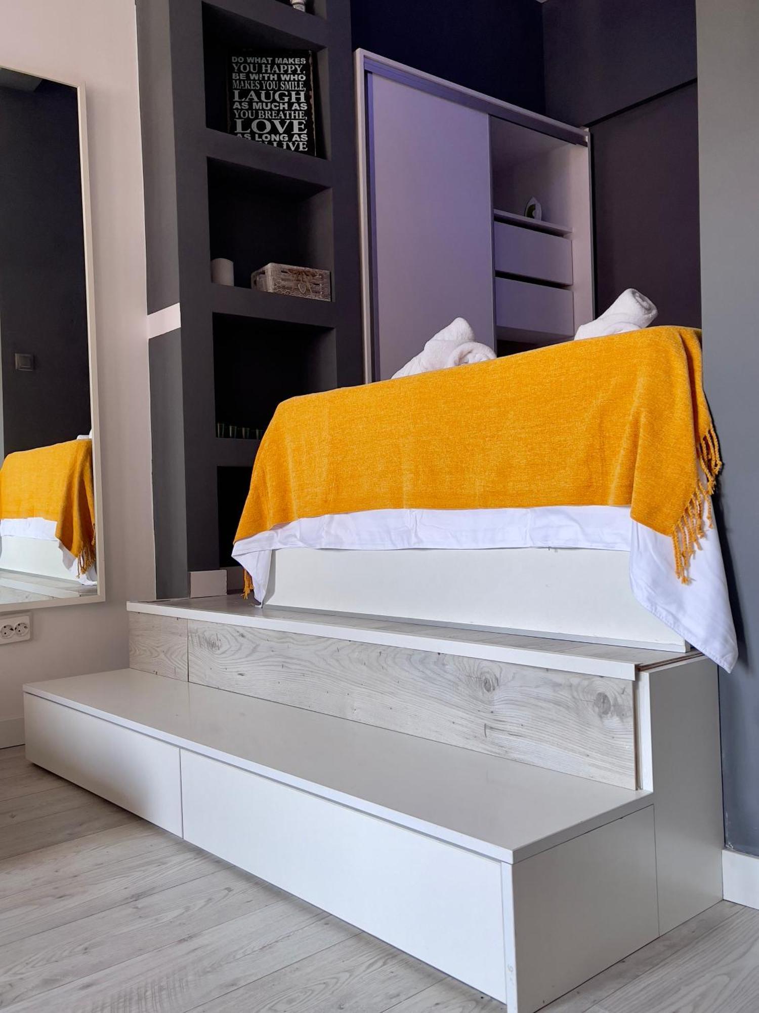Shades Of Grey Residence Bucarest Esterno foto